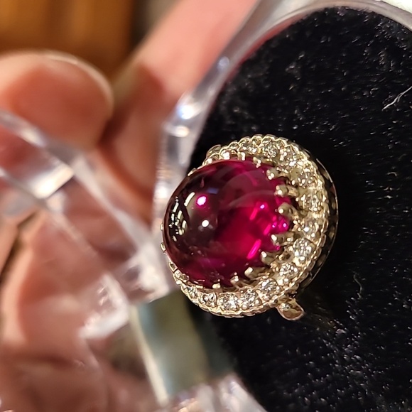 14k Vintage Cabochon Ruby Ring - Picture 3 of 12